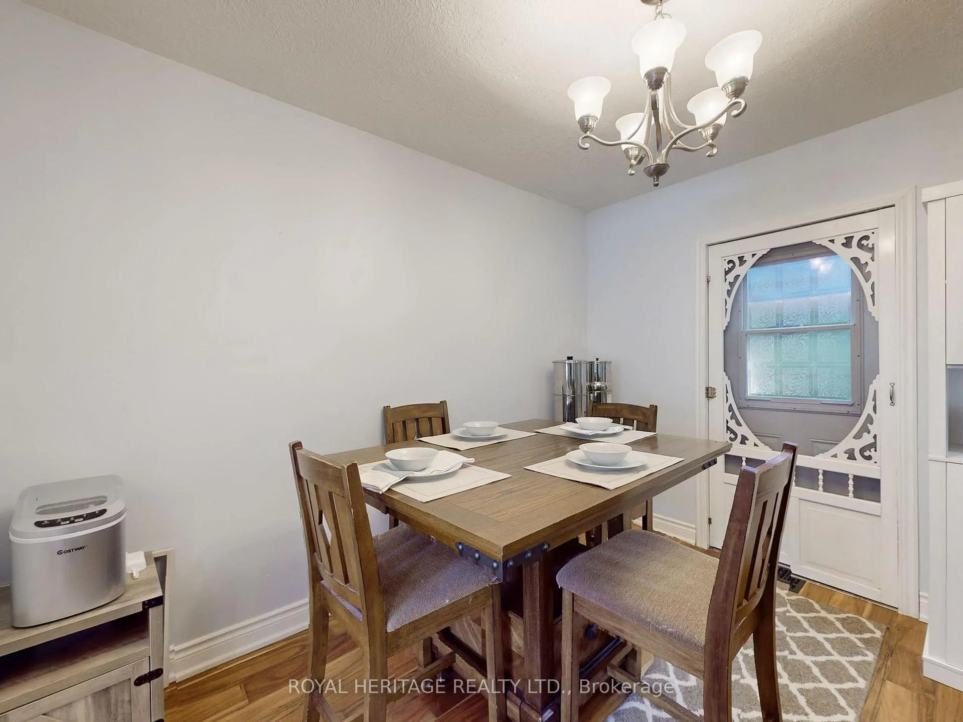 Photo 8 of 651 Somerville Avenue, Oshawa, O'Neill — HOMEH