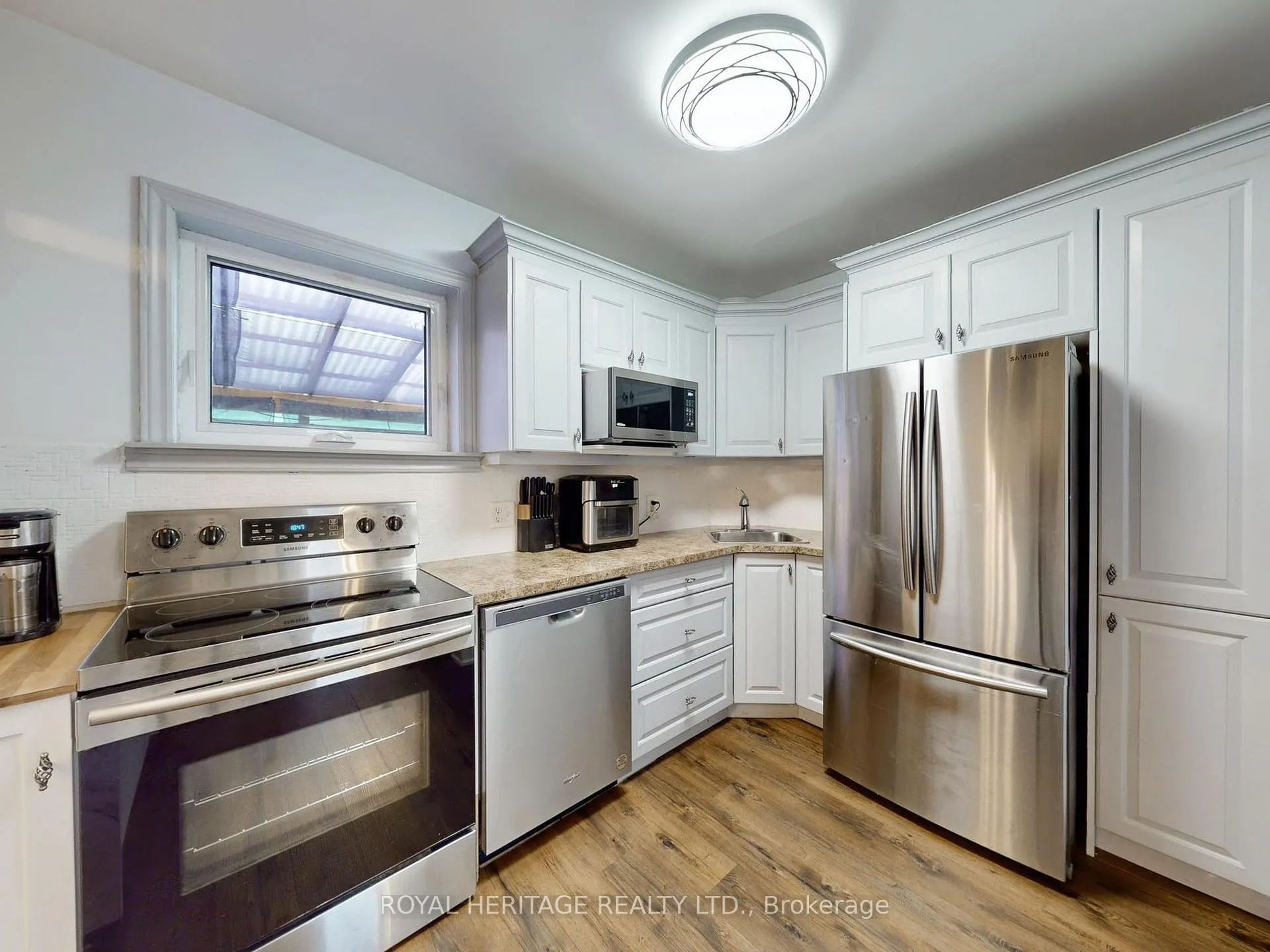 Photo 12 of 651 Somerville Avenue, Oshawa, O'Neill — HOMEH