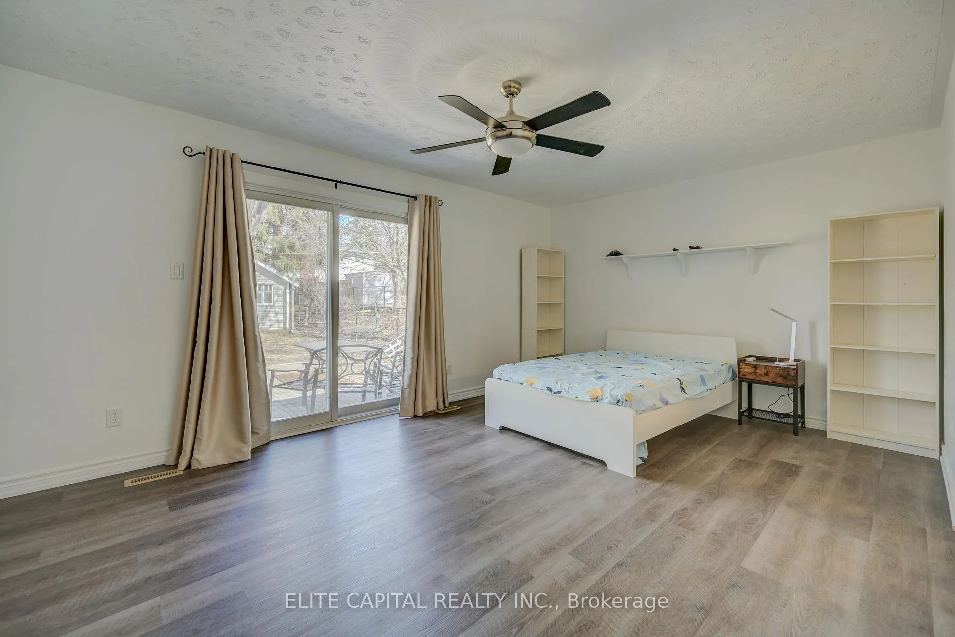 Photo 7 of Unit Upper, 298 Tampa Drive, Georgina, Keswick South — HOMEH