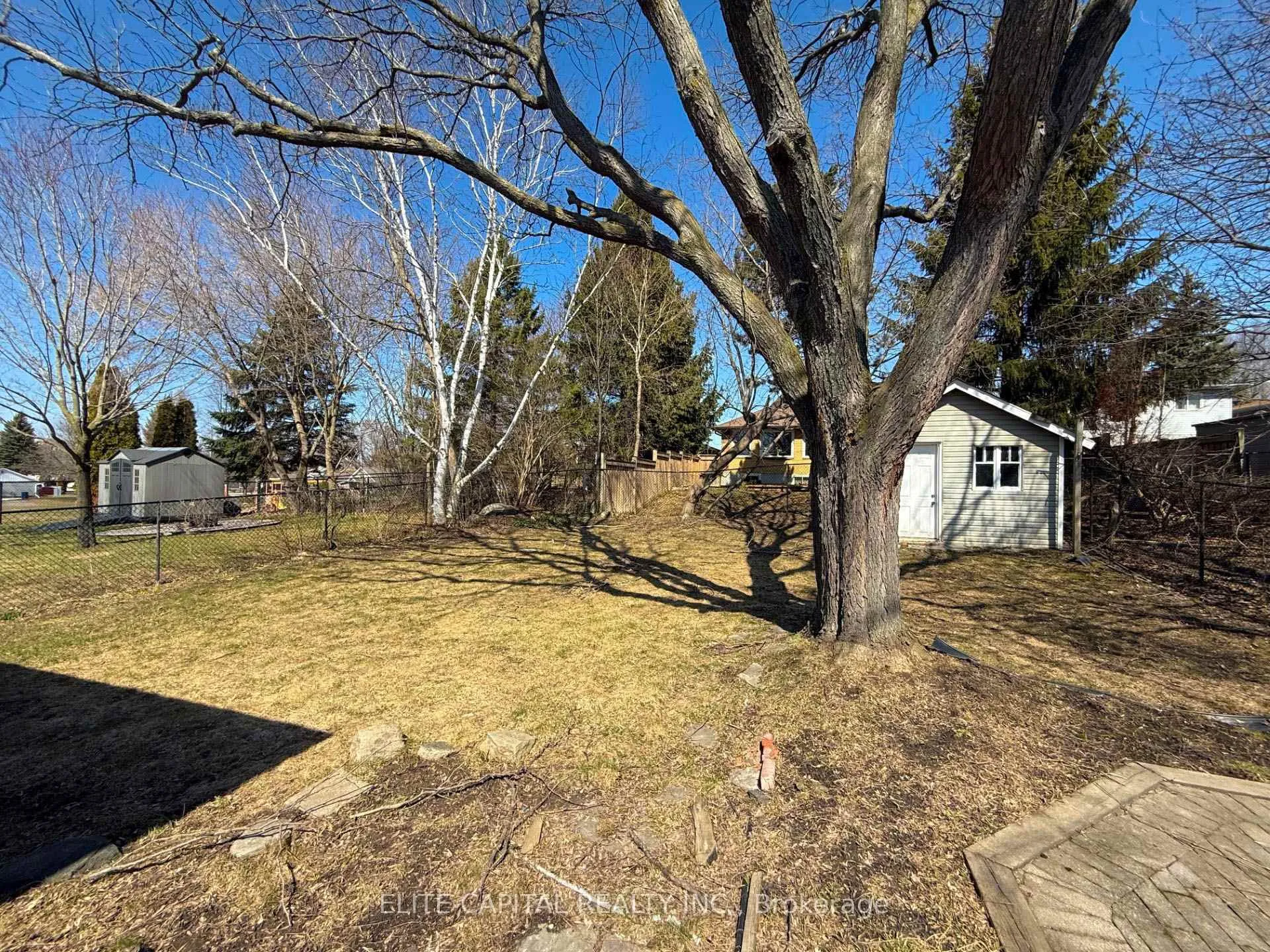 Photo 11 of Unit Upper, 298 Tampa Drive, Georgina, Keswick South — HOMEH