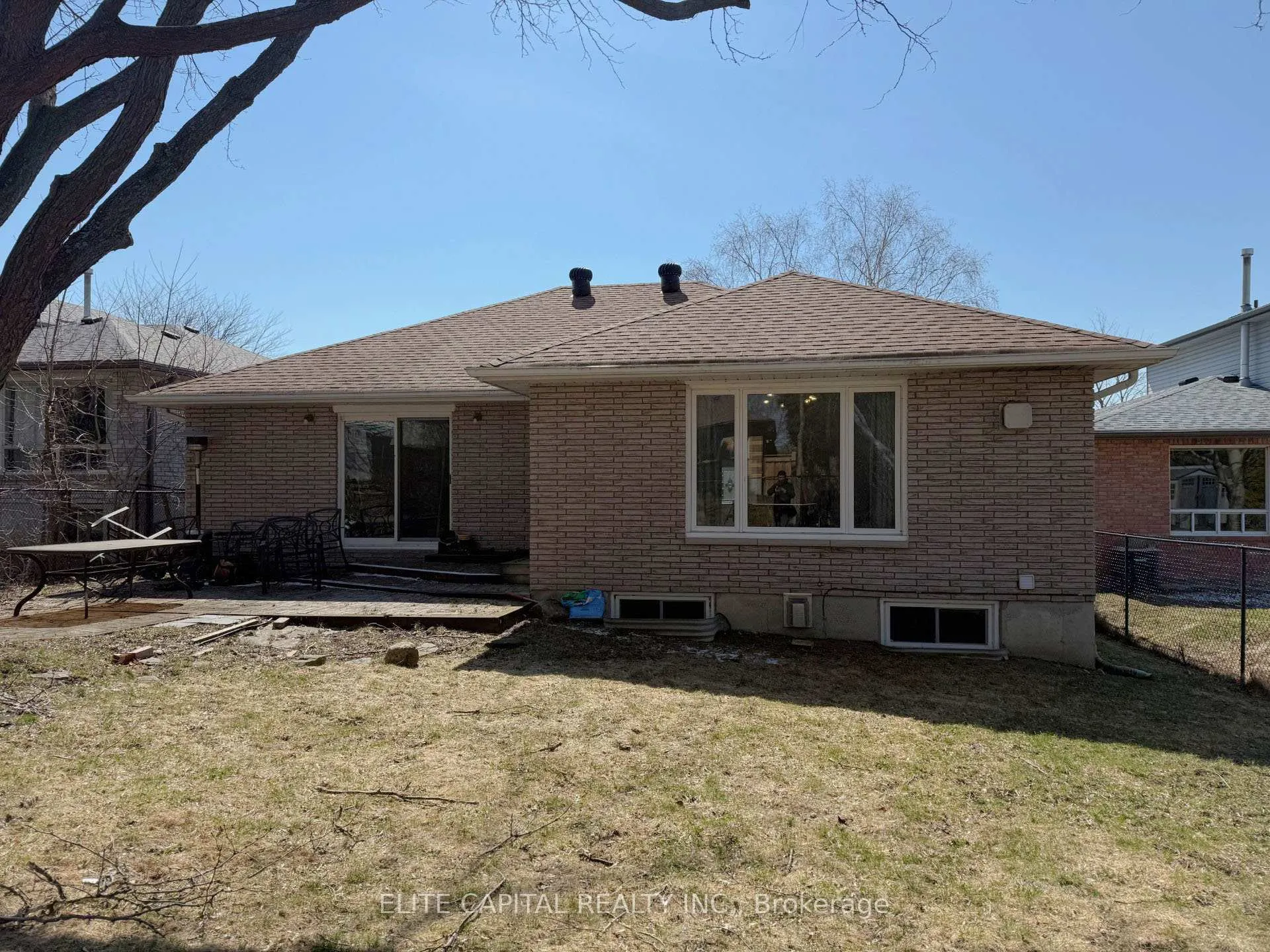Photo 12 of Unit Upper, 298 Tampa Drive, Georgina, Keswick South — HOMEH