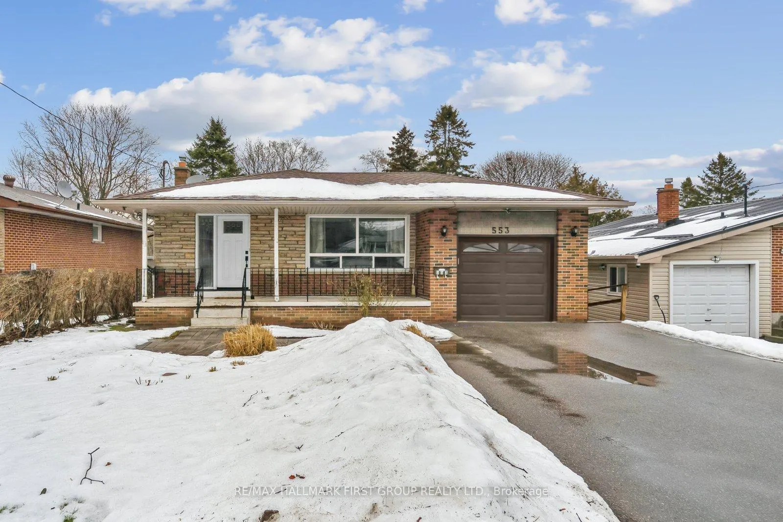 Front of 553 Harmony Road S