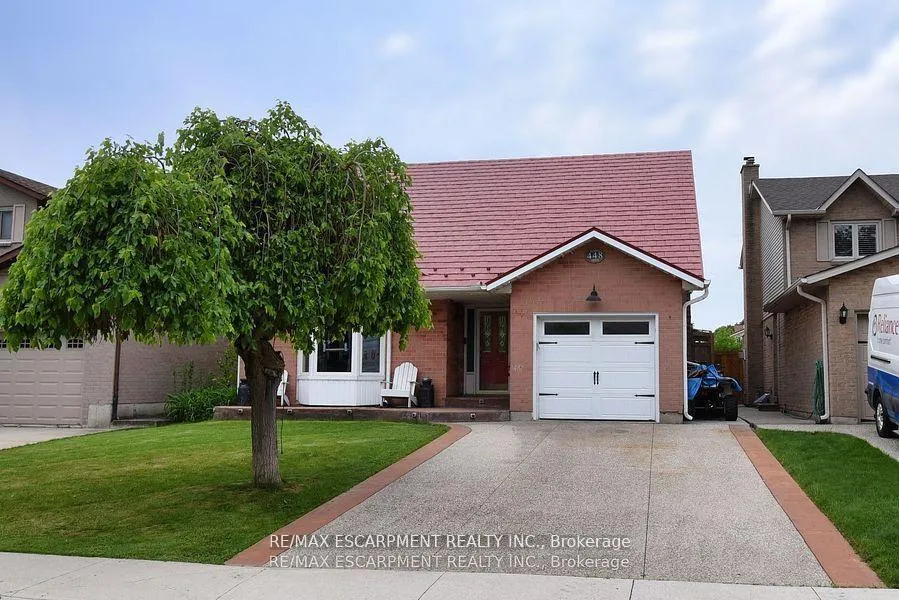 Photo 2 of 448 Acadia Drive, Hamilton, Rushdale — HOMEH