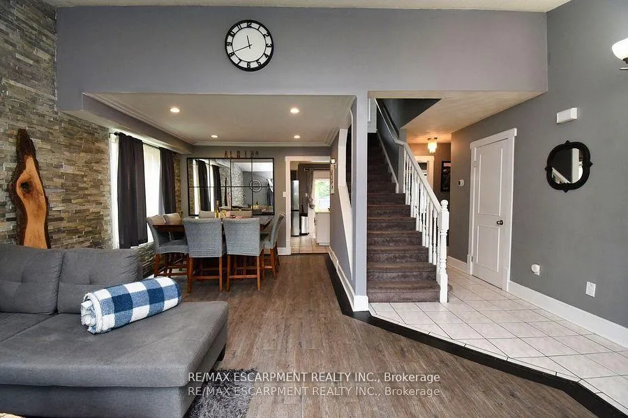 Photo 6 of 448 Acadia Drive, Hamilton, Rushdale — HOMEH