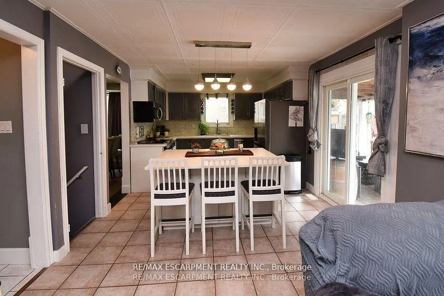 Photo 12 of 448 Acadia Drive, Hamilton, Rushdale — HOMEH