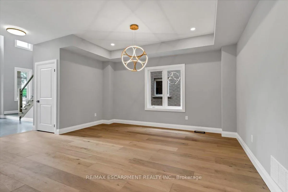 Photo 6 of 382 B Southcote Road, Hamilton, Ancaster — HOMEH