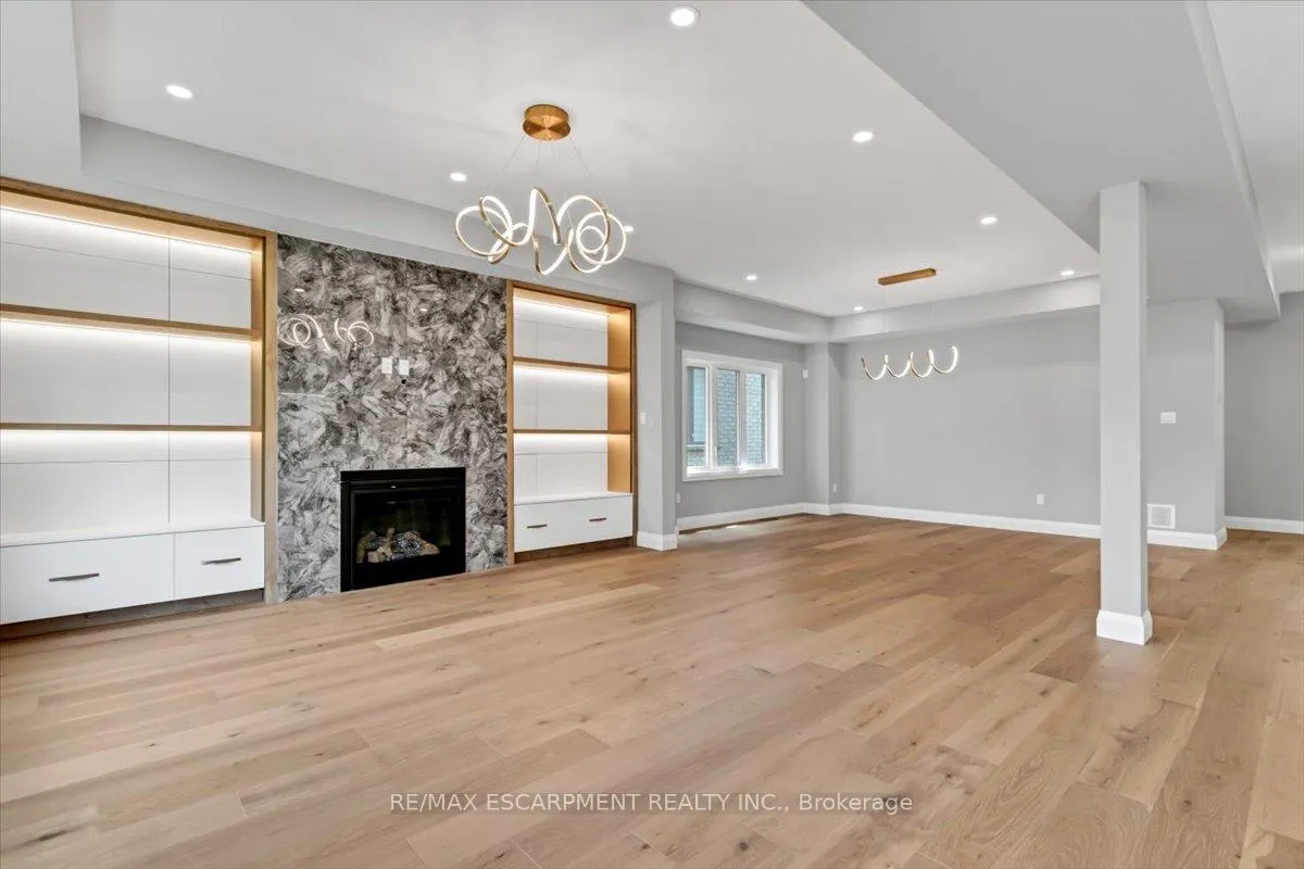 Photo 10 of 382 B Southcote Road, Hamilton, Ancaster — HOMEH