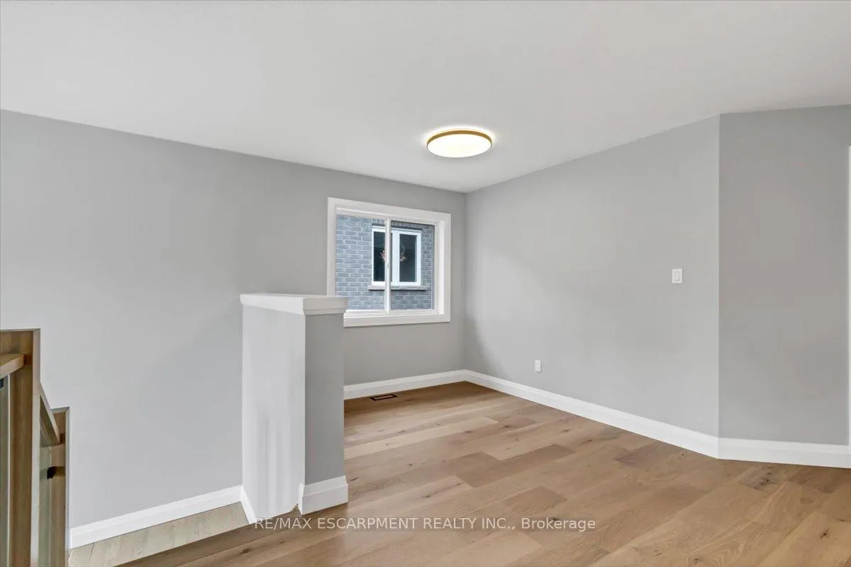 Photo 15 of 382 B Southcote Road, Hamilton, Ancaster — HOMEH