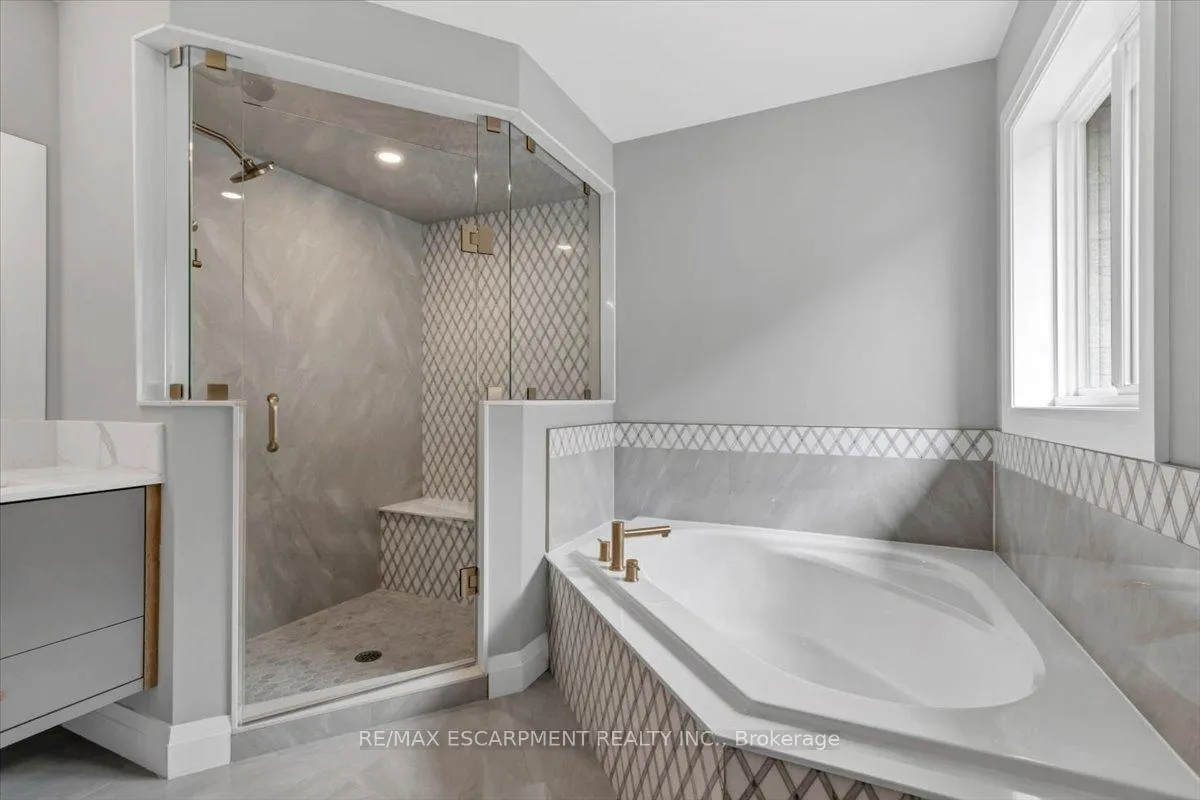 Photo 20 of 382 B Southcote Road, Hamilton, Ancaster — HOMEH