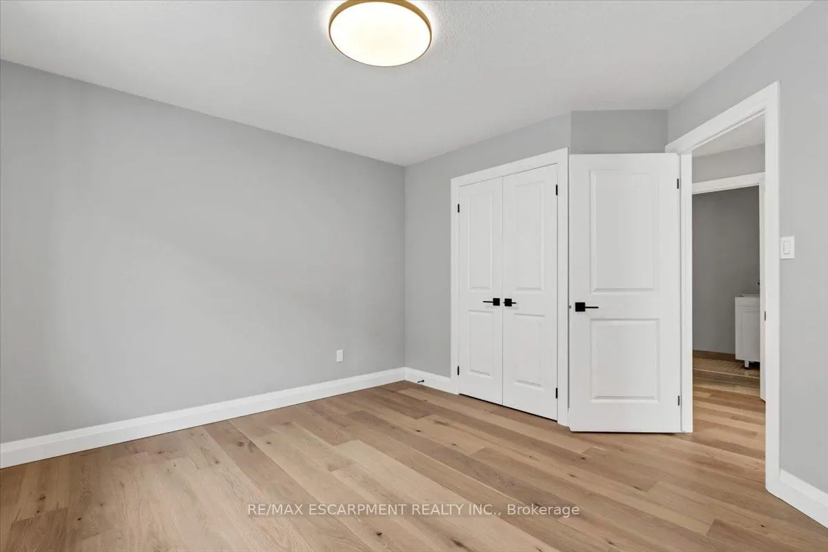 Photo 22 of 382 B Southcote Road, Hamilton, Ancaster — HOMEH