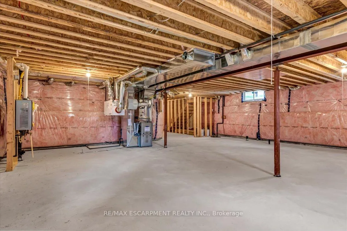 Photo 34 of 382 B Southcote Road, Hamilton, Ancaster — HOMEH