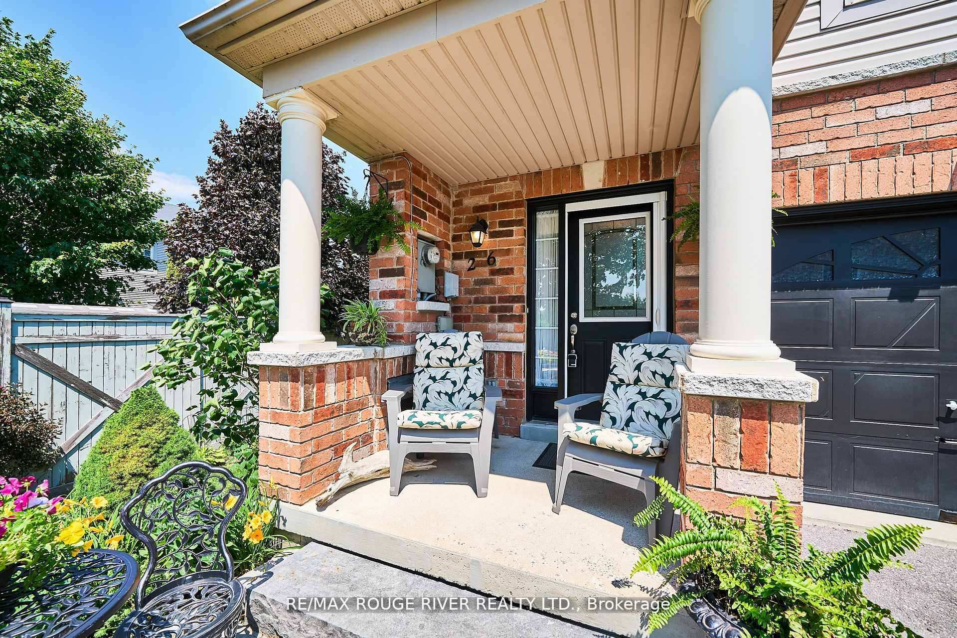 Photo 5 of 26 Lander Crescent, Clarington, Bowmanville — HOMEH