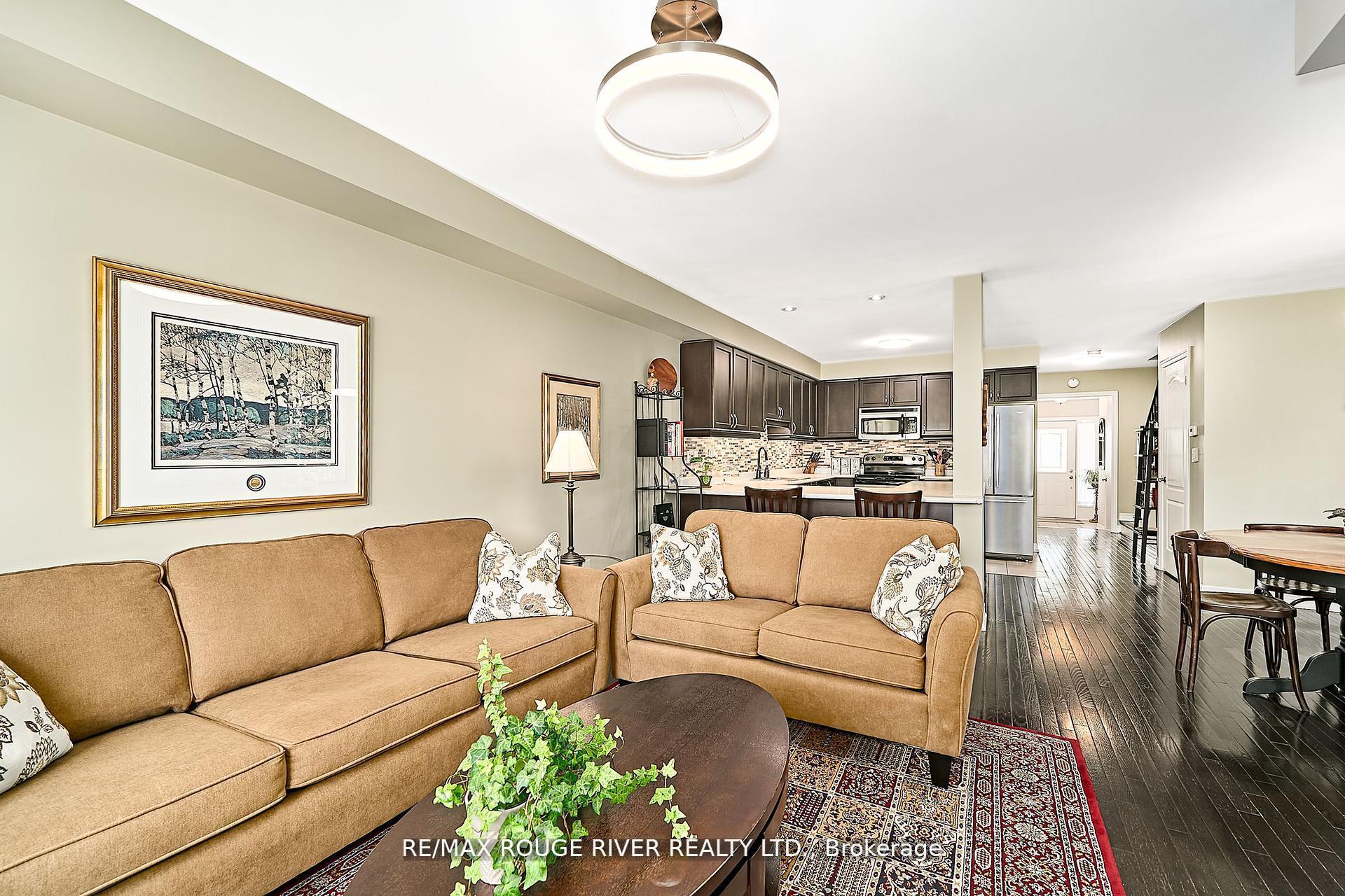 Photo 20 of 26 Lander Crescent, Clarington, Bowmanville — HOMEH