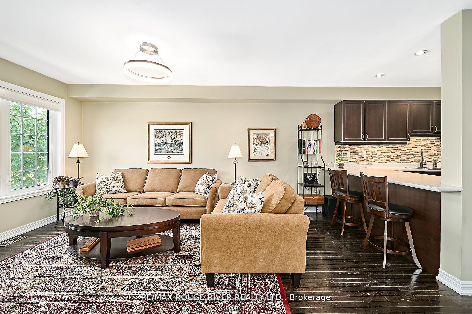 Photo 22 of 26 Lander Crescent, Clarington, Bowmanville — HOMEH