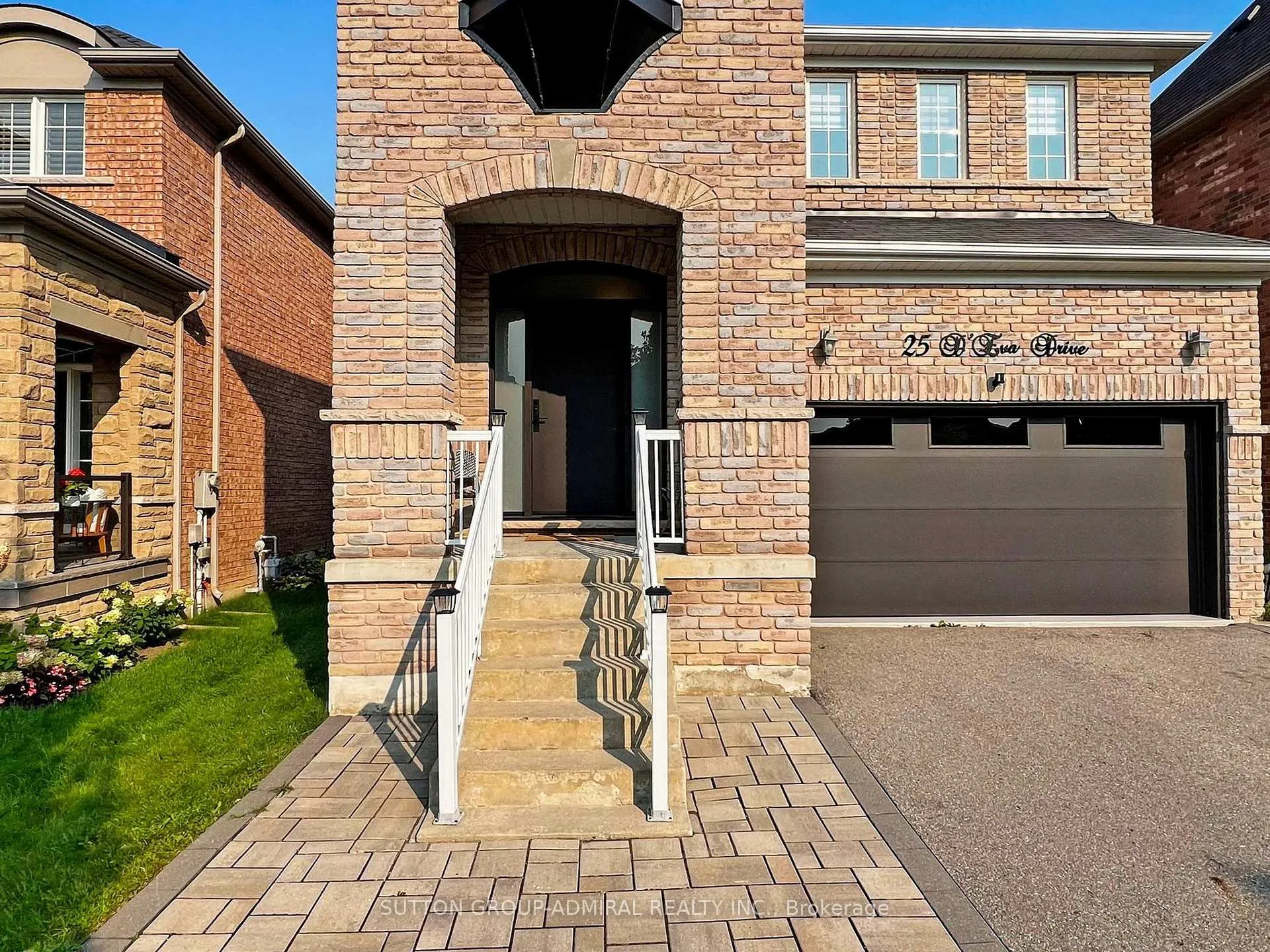 Photo 3 of 25 D'Eva Drive, Vaughan, Patterson — HOMEH