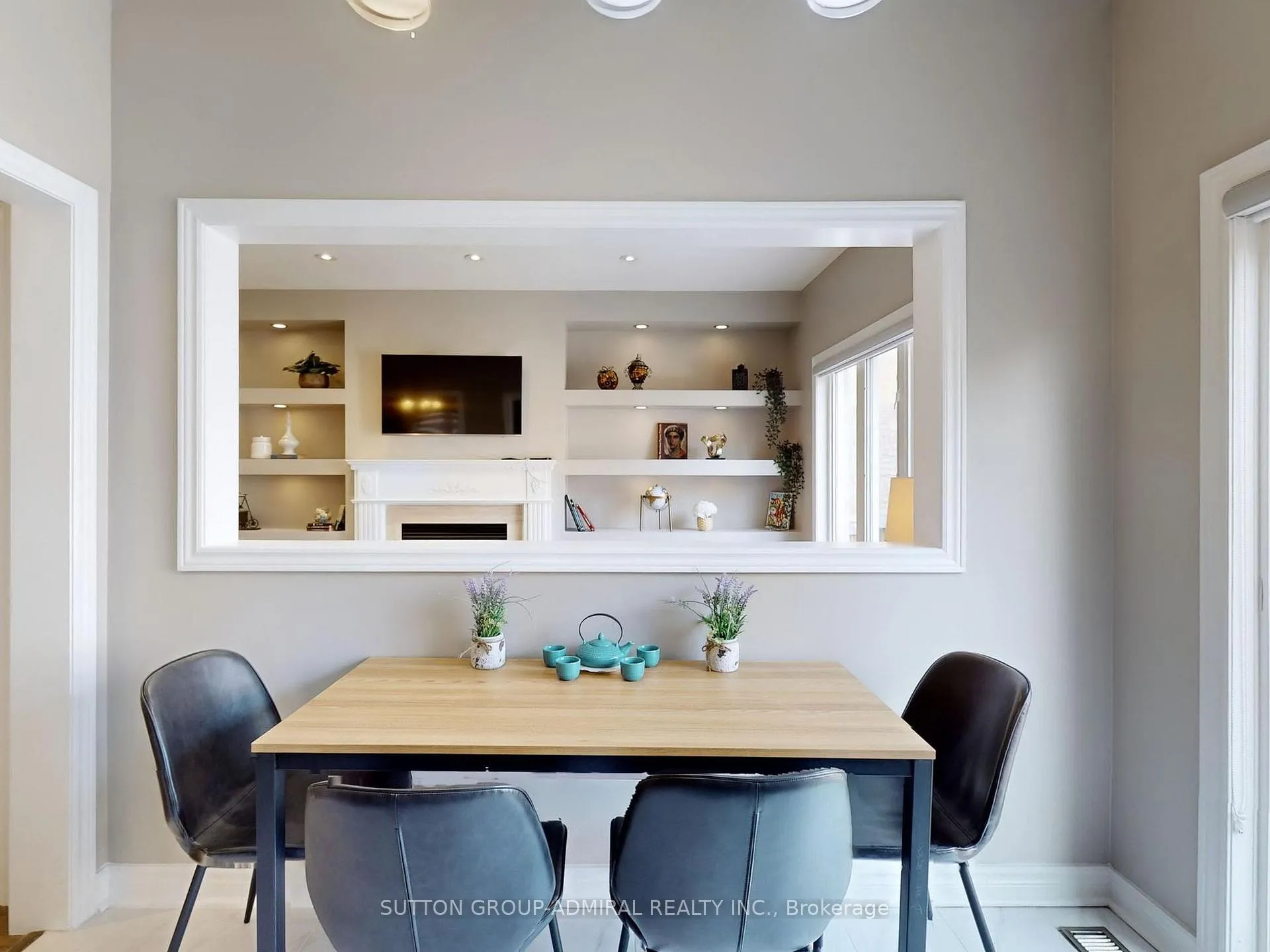 Photo 17 of 25 D'Eva Drive, Vaughan, Patterson — HOMEH