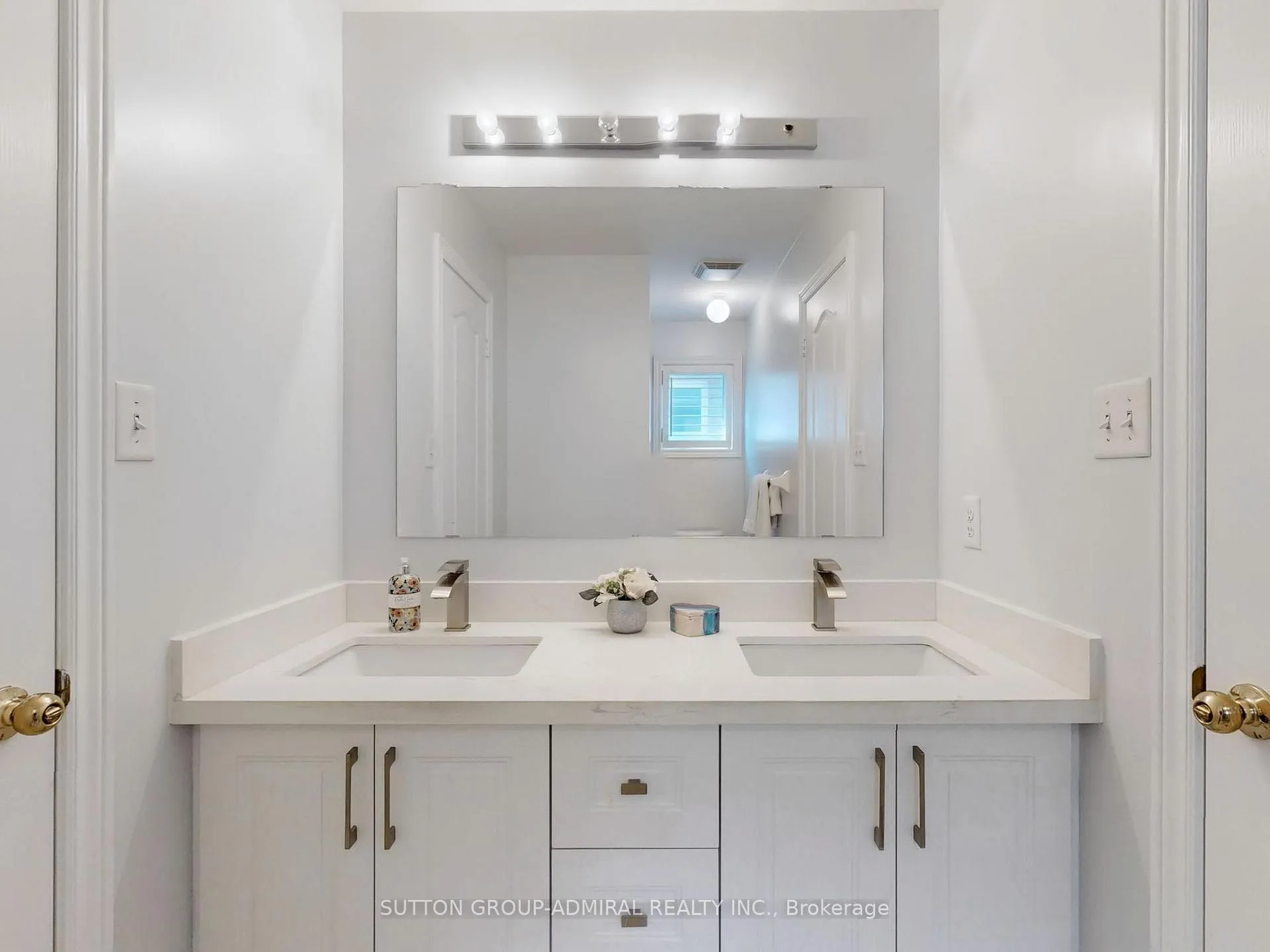 Photo 28 of 25 D'Eva Drive, Vaughan, Patterson — HOMEH