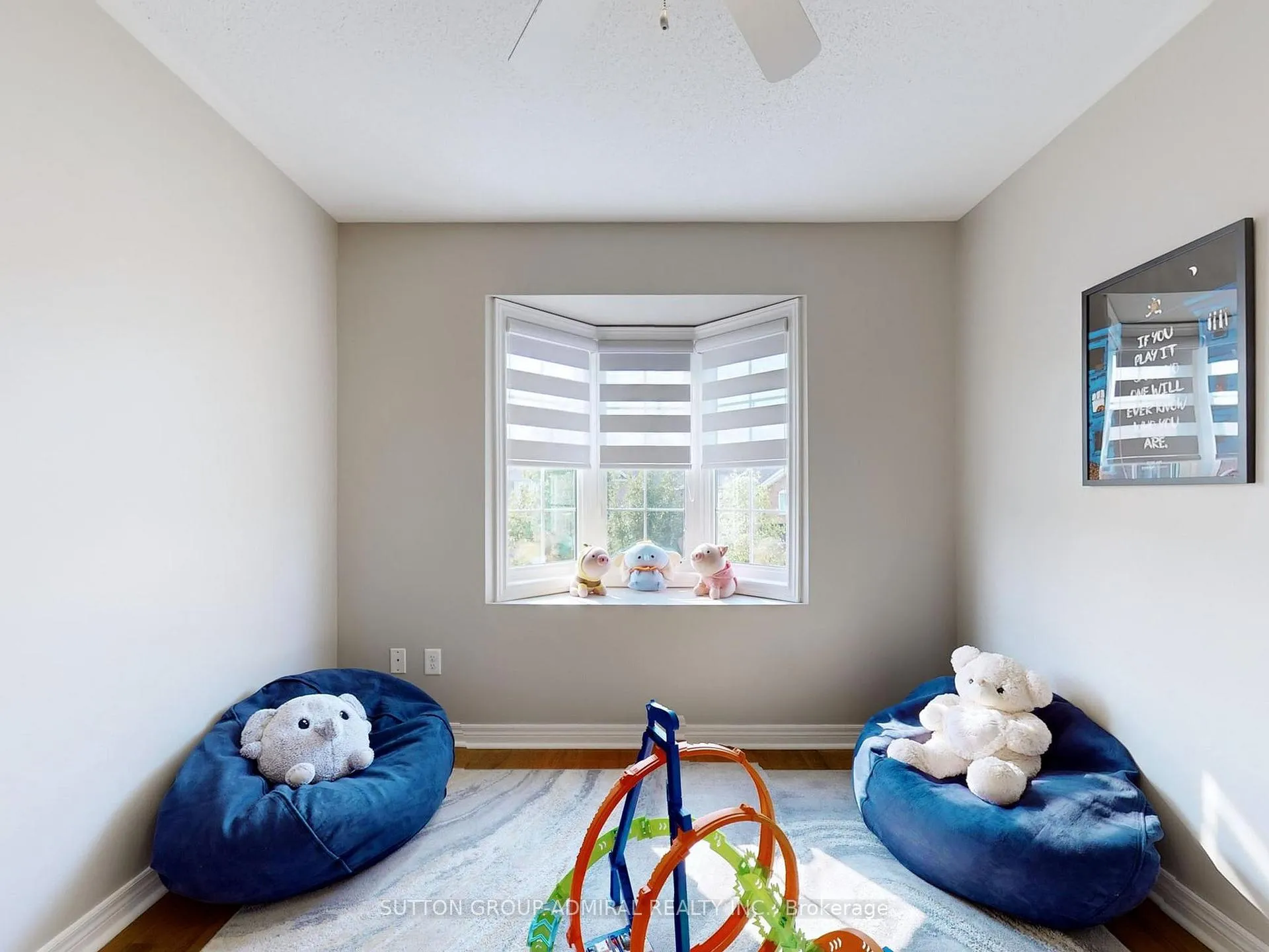 Photo 32 of 25 D'Eva Drive, Vaughan, Patterson — HOMEH