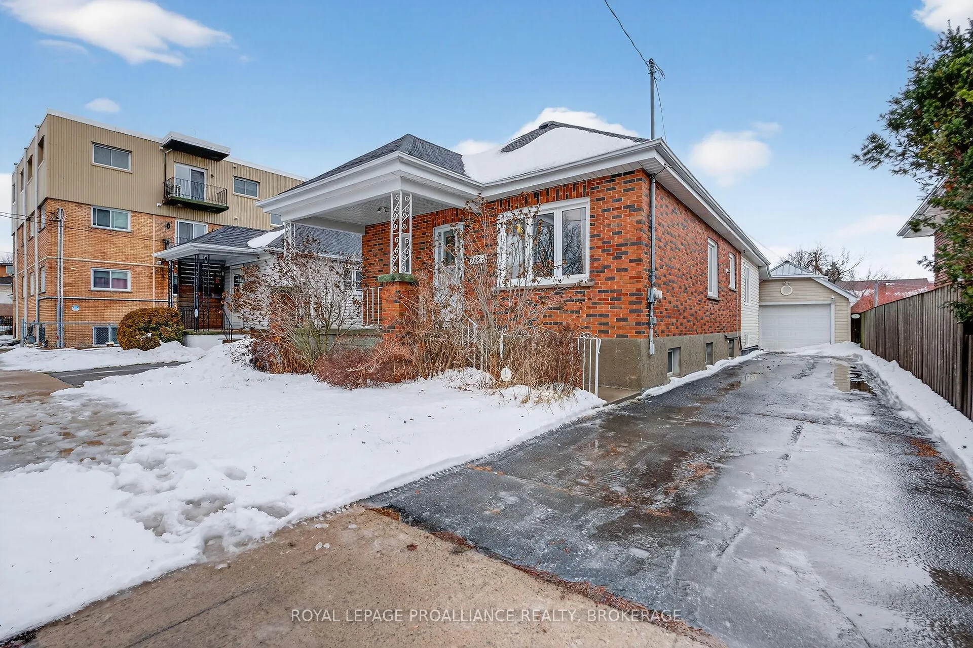 Photo 1 of 17 Stanley Street, Kingston, East of Sir John A. Blvd — HOMEH