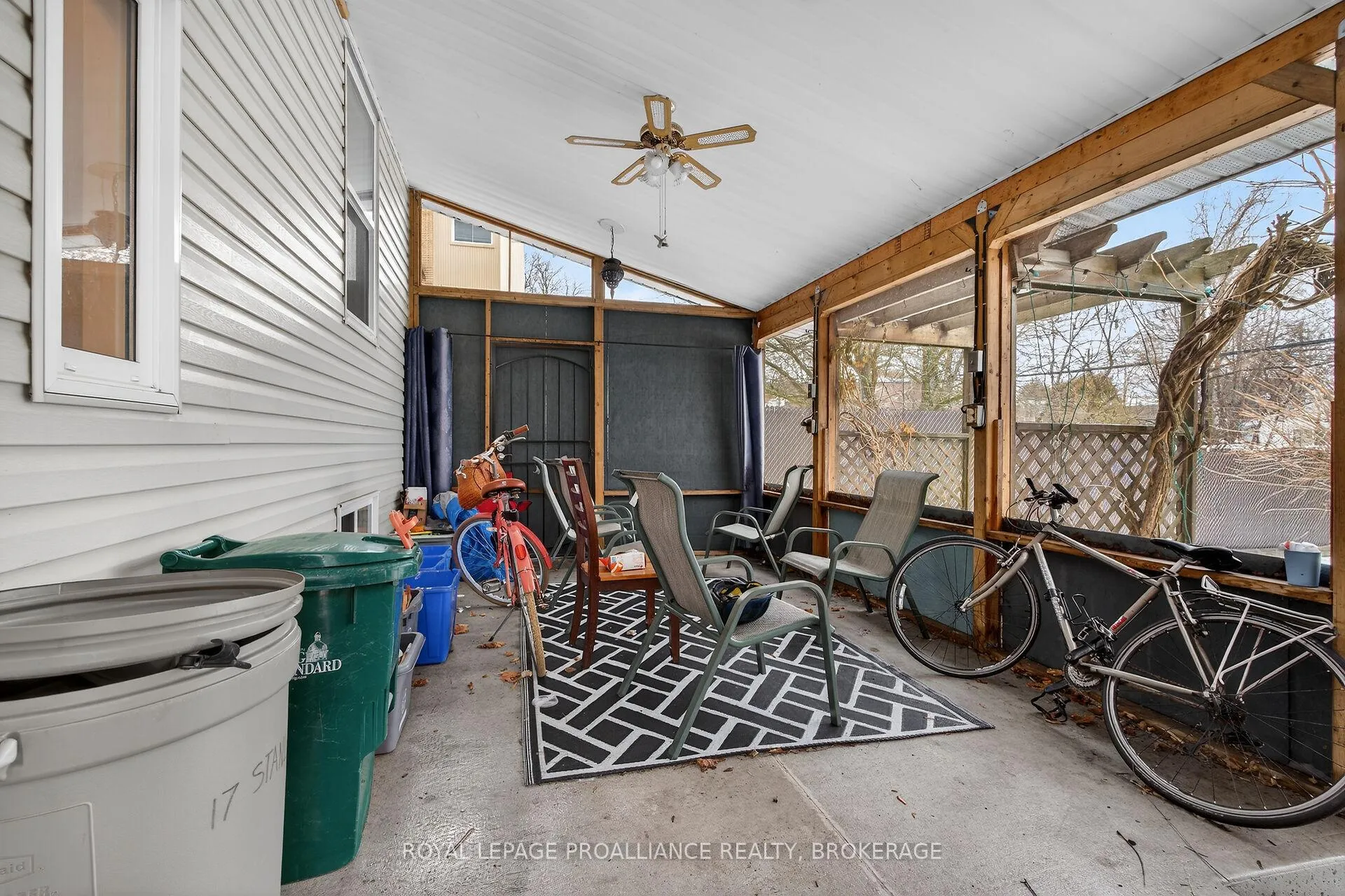 Photo 30 of 17 Stanley Street, Kingston, East of Sir John A. Blvd — HOMEH