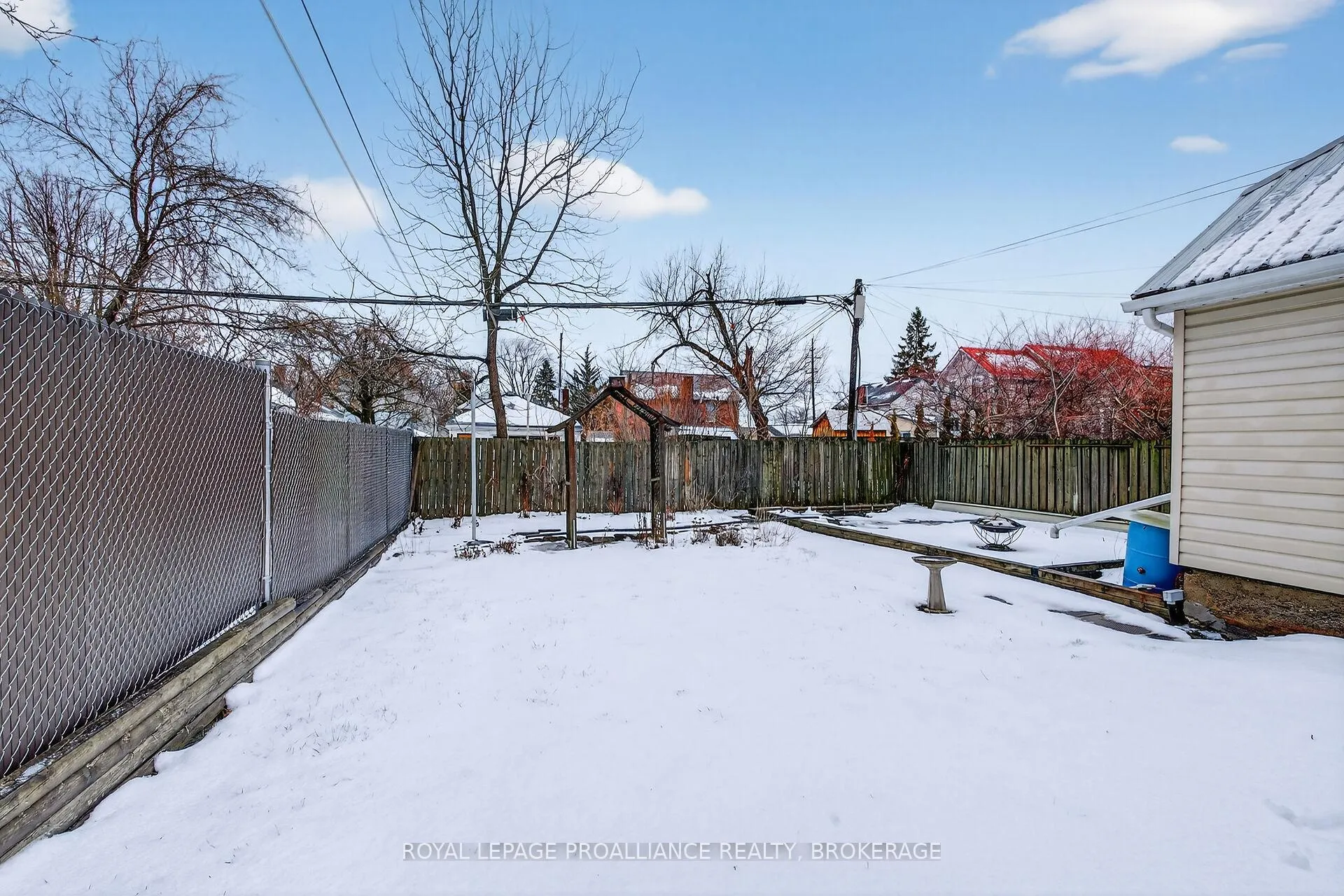 Photo 31 of 17 Stanley Street, Kingston, East of Sir John A. Blvd — HOMEH