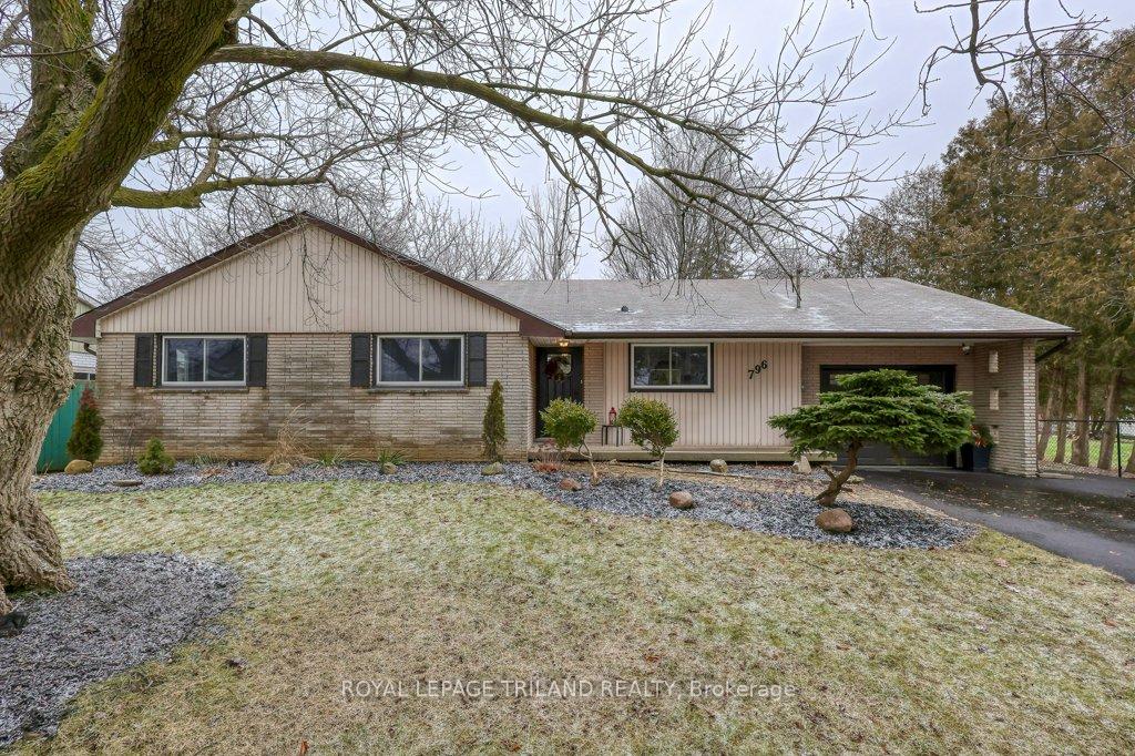 Photo 2 of 796 Elm Street, Central Elgin, Rural Central Elgin — HOMEH