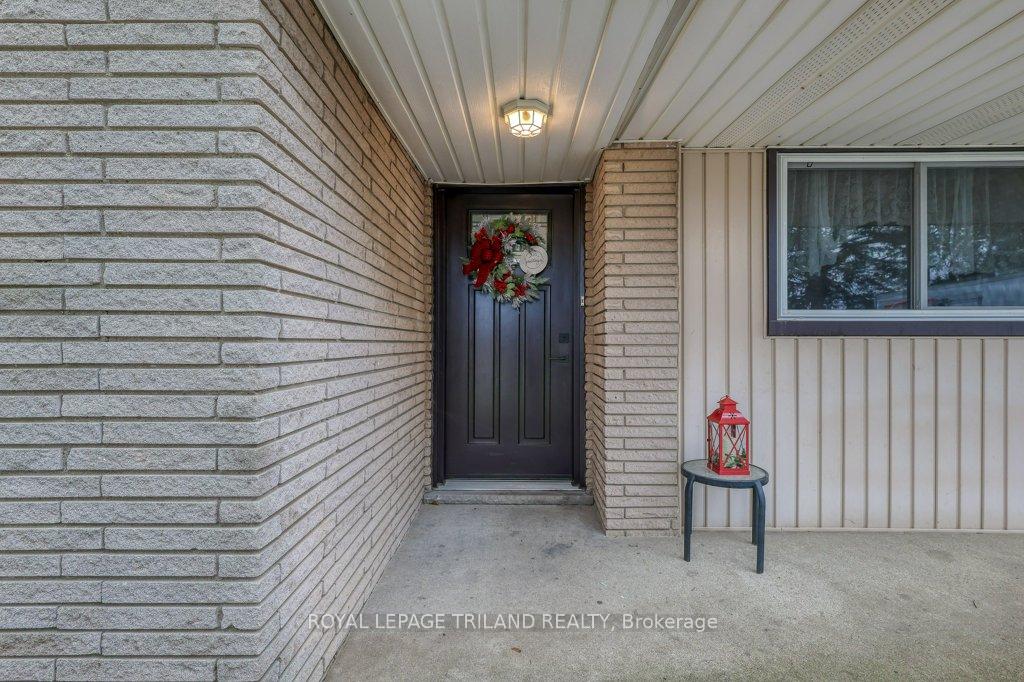Photo 7 of 796 Elm Street, Central Elgin, Rural Central Elgin — HOMEH