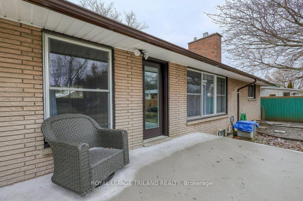 Photo 12 of 796 Elm Street, Central Elgin, Rural Central Elgin — HOMEH