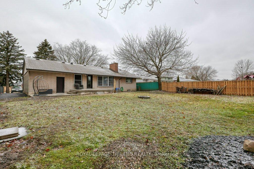 Photo 15 of 796 Elm Street, Central Elgin, Rural Central Elgin — HOMEH