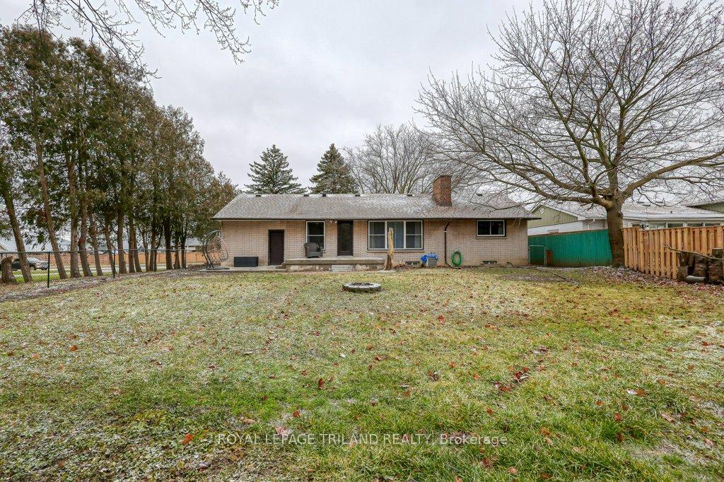 Photo 16 of 796 Elm Street, Central Elgin, Rural Central Elgin — HOMEH