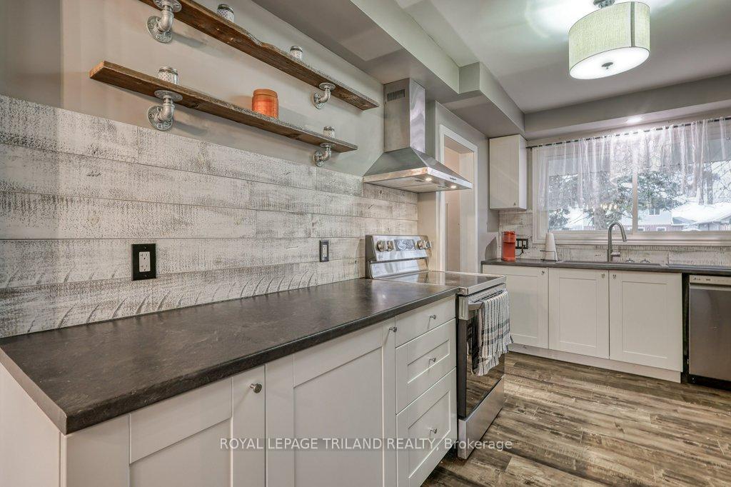 Photo 25 of 796 Elm Street, Central Elgin, Rural Central Elgin — HOMEH