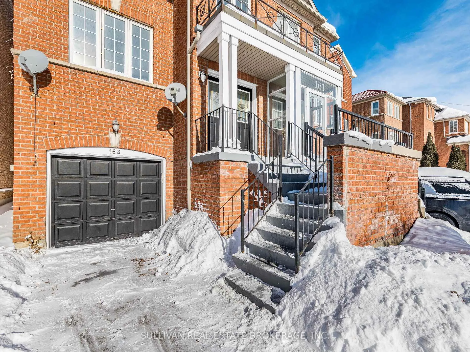 Photo 2 of 163 Sassafras Circle, Vaughan, Patterson — HOMEH