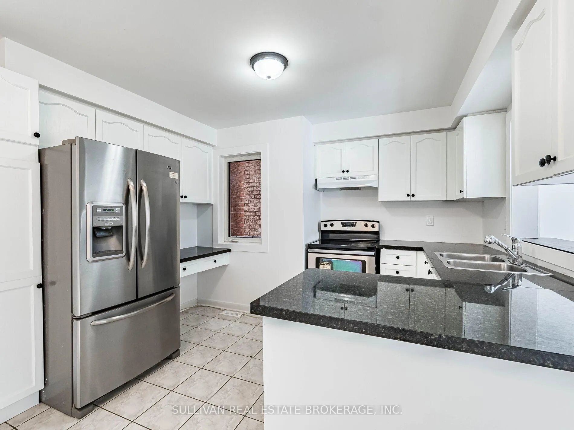 Photo 10 of 163 Sassafras Circle, Vaughan, Patterson — HOMEH