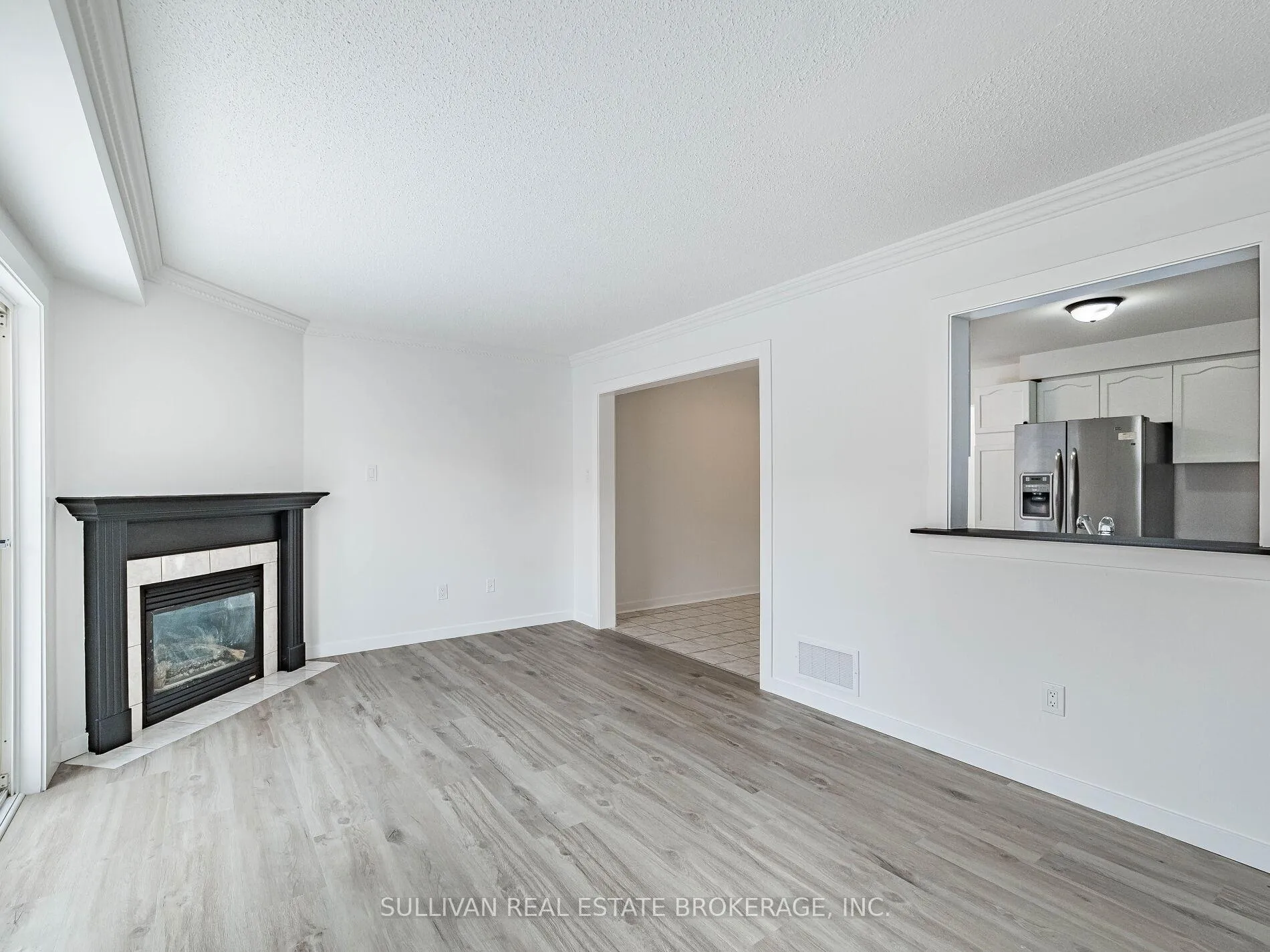 Photo 14 of 163 Sassafras Circle, Vaughan, Patterson — HOMEH