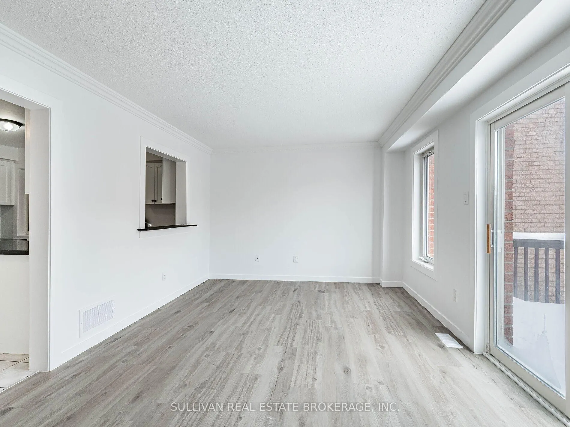 Photo 15 of 163 Sassafras Circle, Vaughan, Patterson — HOMEH