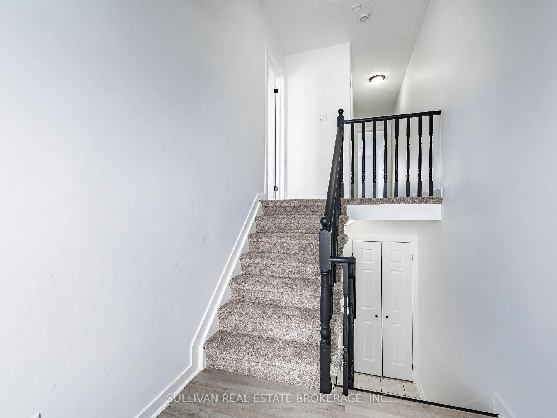 Photo 16 of 163 Sassafras Circle, Vaughan, Patterson — HOMEH