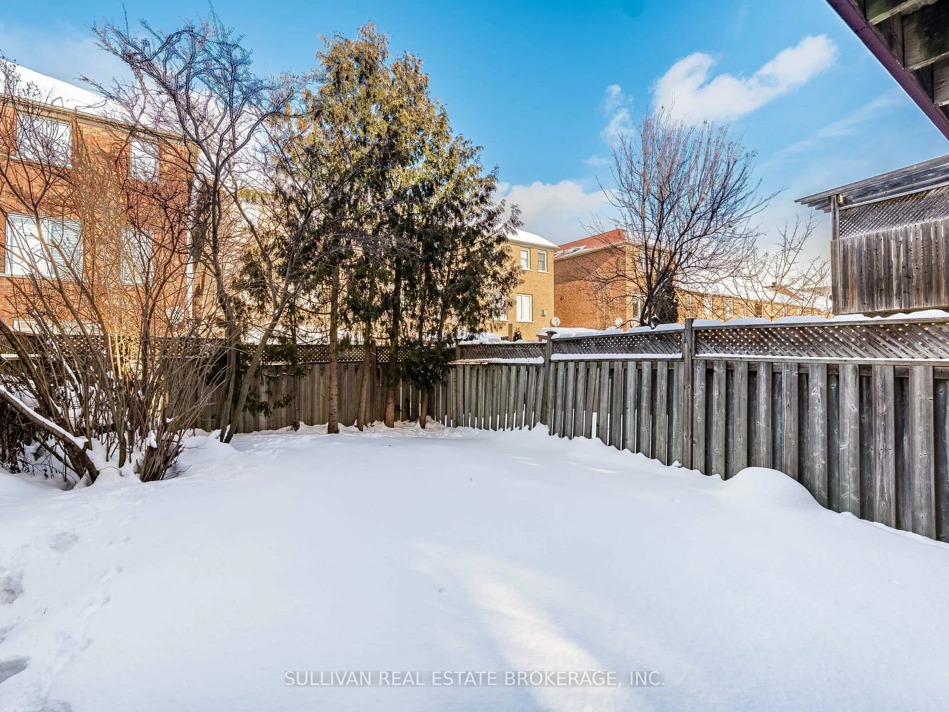 Photo 37 of 163 Sassafras Circle, Vaughan, Patterson — HOMEH
