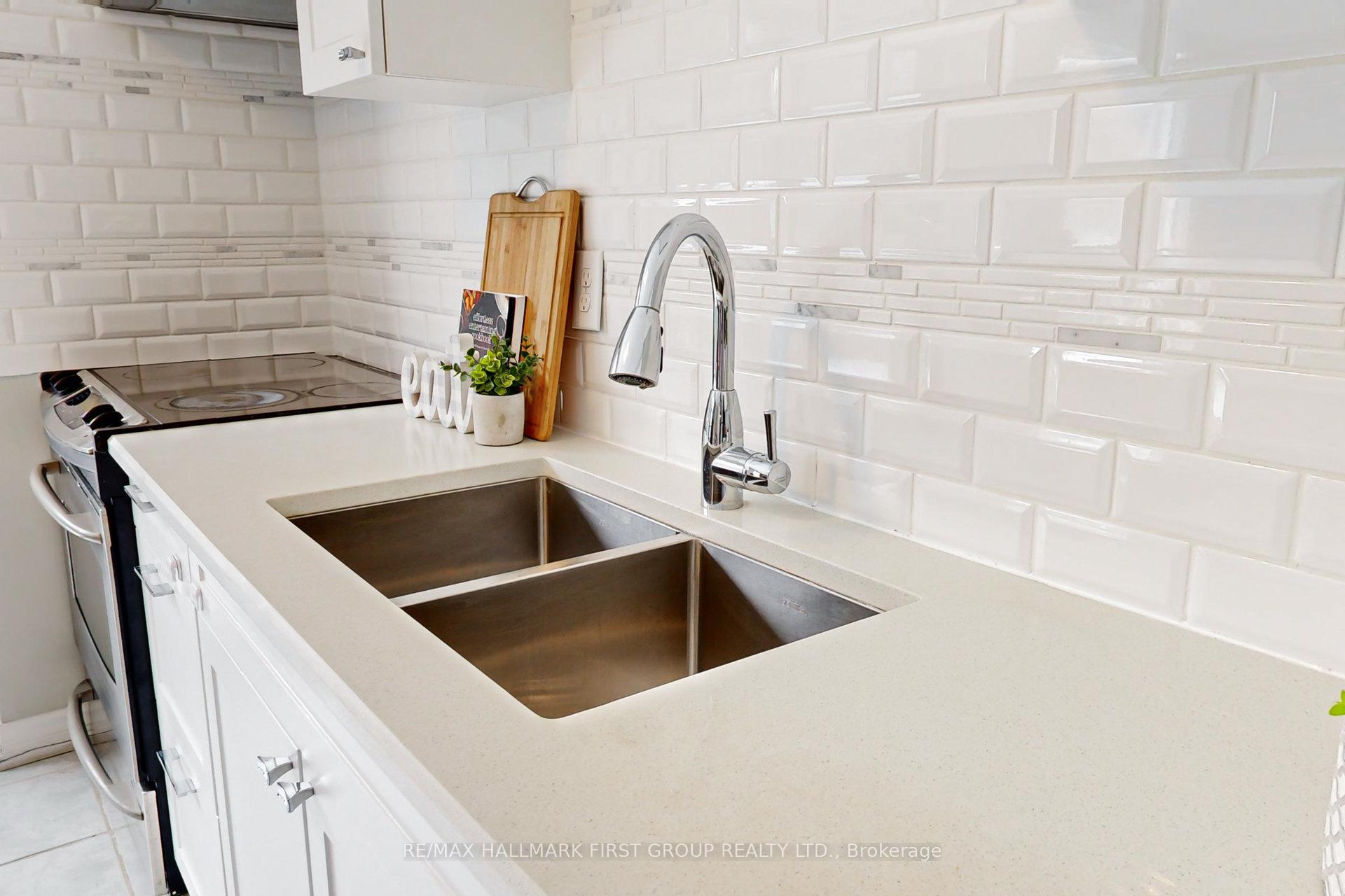 Photo 17 of 58 Leach Drive, Ajax, South East — HOMEH