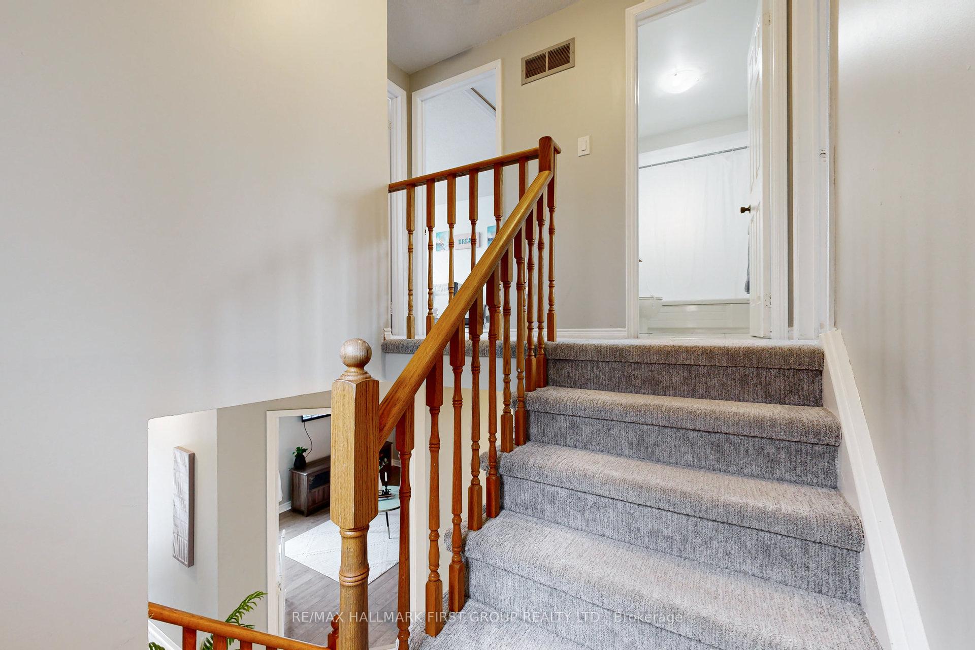 Photo 23 of 58 Leach Drive, Ajax, South East — HOMEH