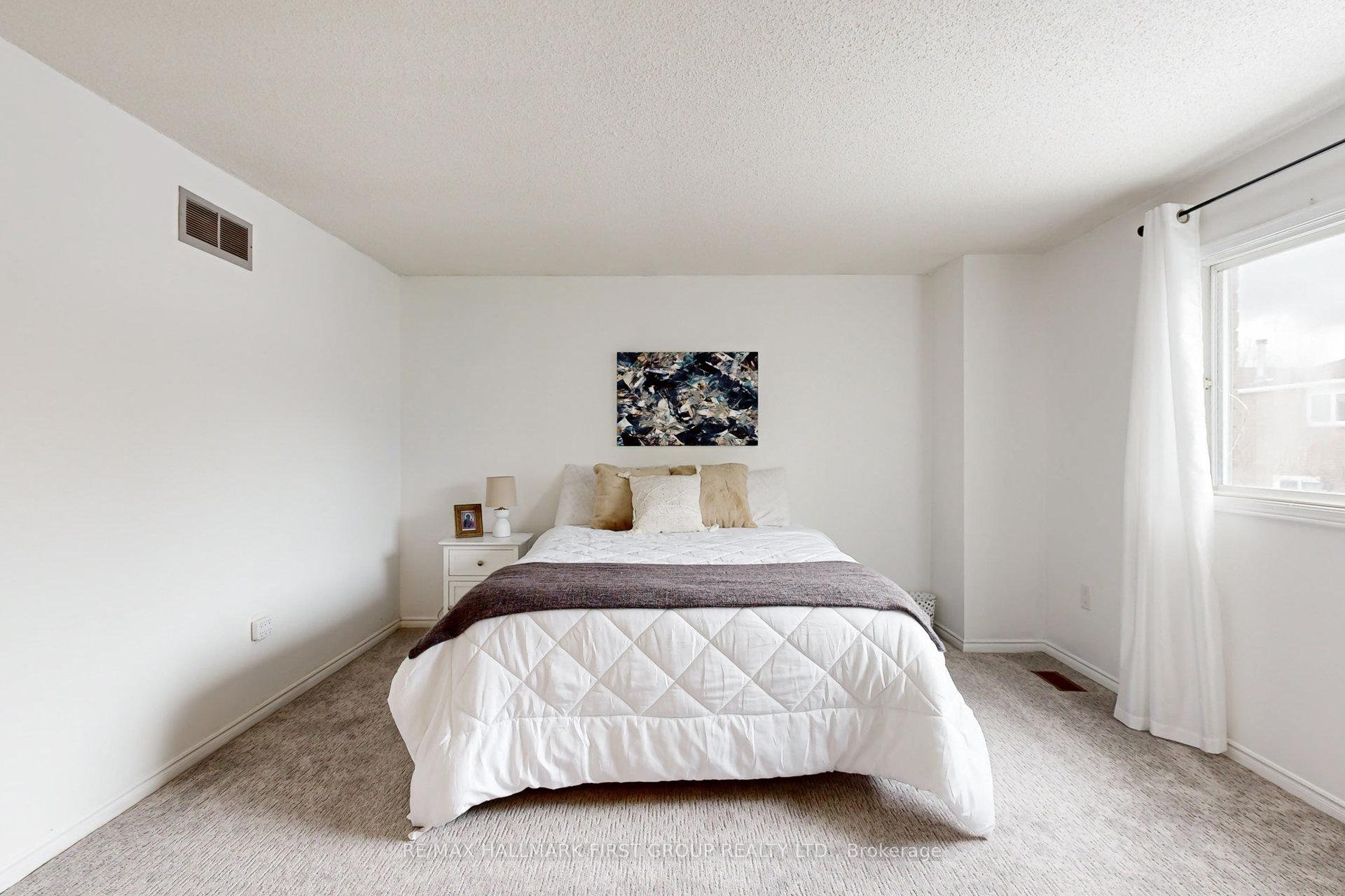 Photo 34 of 58 Leach Drive, Ajax, South East — HOMEH