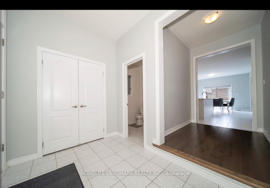 Photo 8 of 224 Danny Wheeler Boulevard, Georgina, Keswick North — HOMEH
