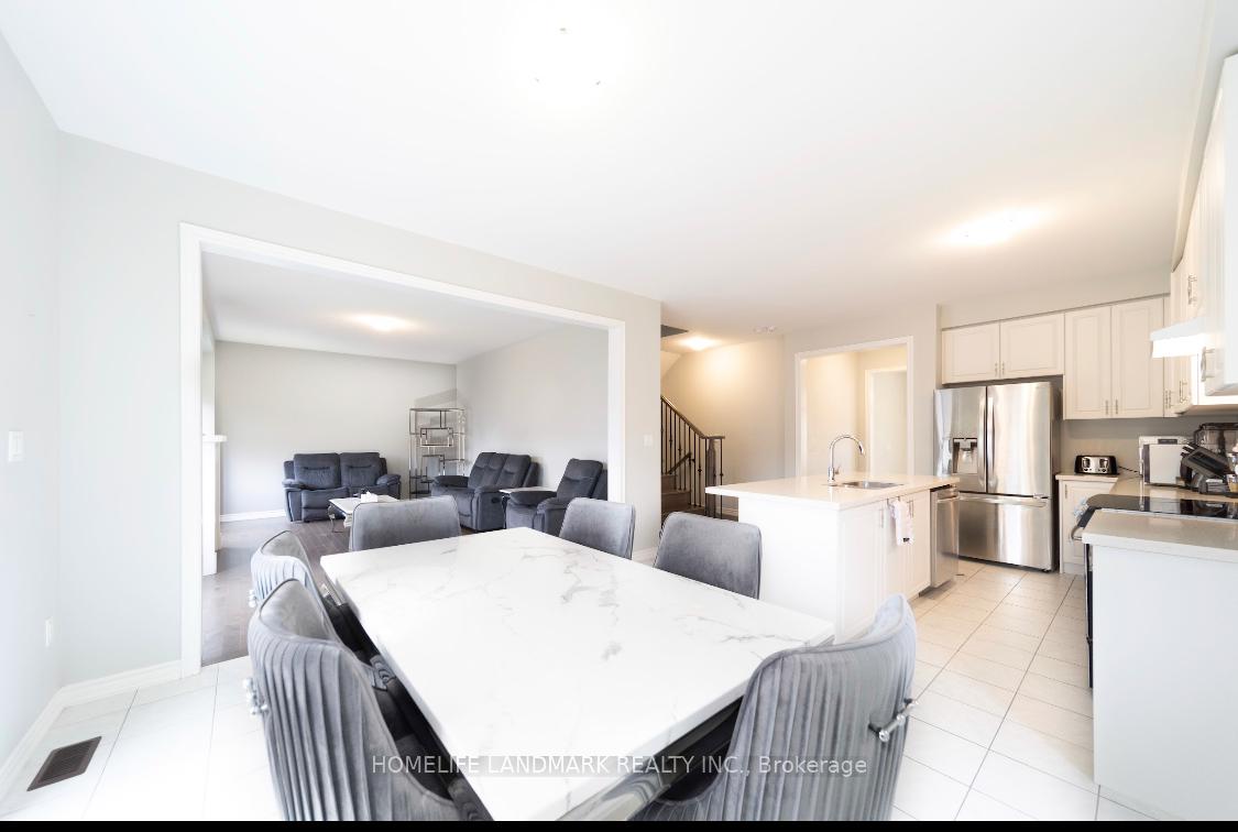 Photo 13 of 224 Danny Wheeler Boulevard, Georgina, Keswick North — HOMEH