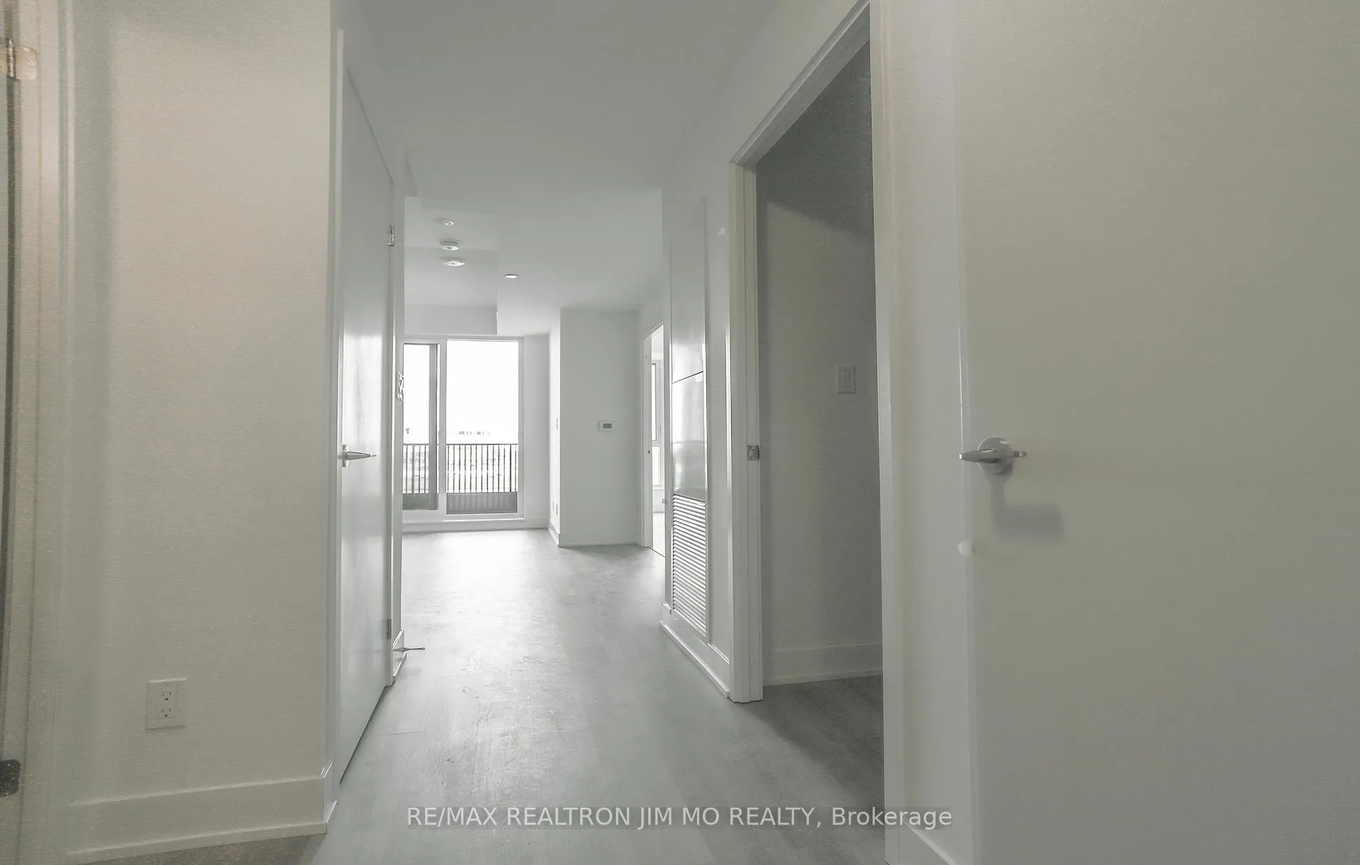 Photo 10 of Unit 506, 56 Andre De Grasse Street, Markham, Unionville — HOMEH