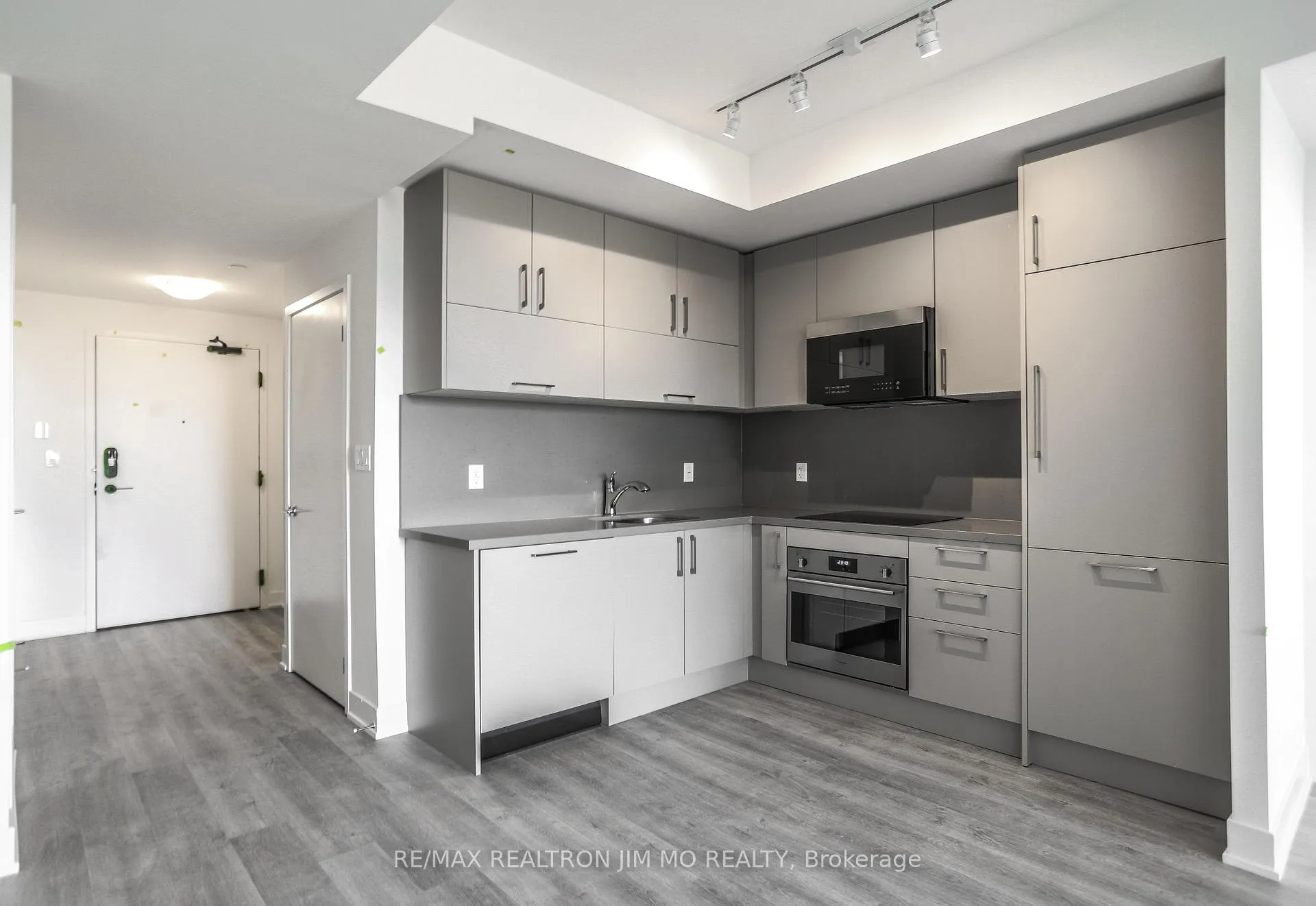 Photo 12 of Unit 506, 56 Andre De Grasse Street, Markham, Unionville — HOMEH