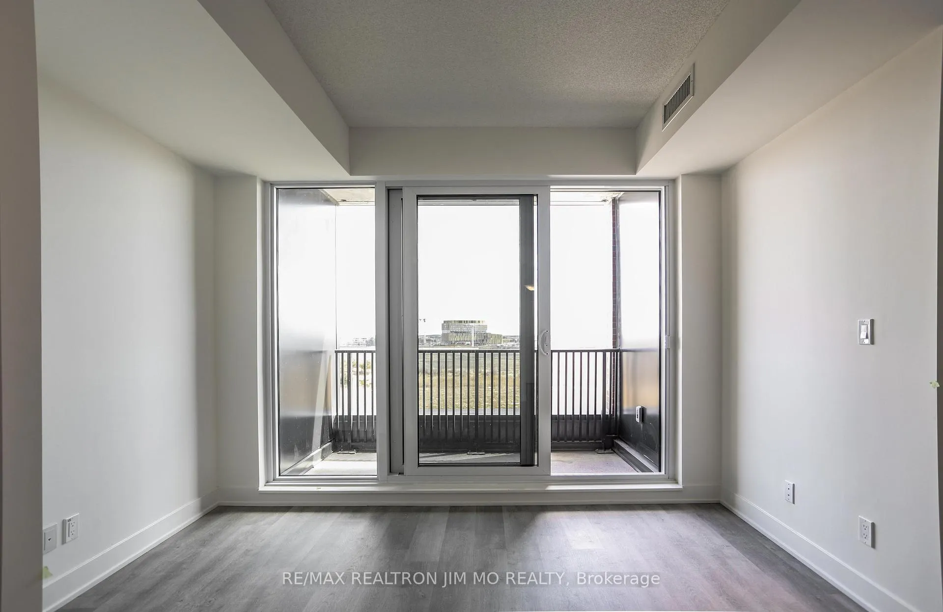 Photo 15 of Unit 506, 56 Andre De Grasse Street, Markham, Unionville — HOMEH