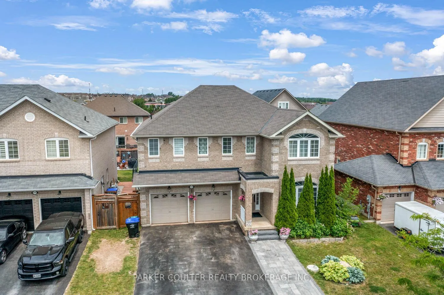 Photo 2 of 1426 Kellough Street, Innisfil, Alcona — HOMEH