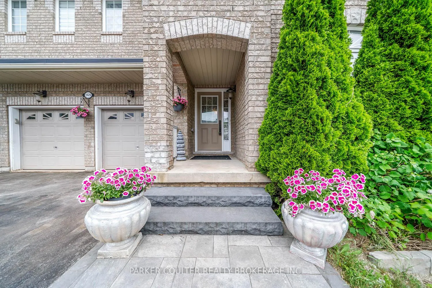Photo 6 of 1426 Kellough Street, Innisfil, Alcona — HOMEH