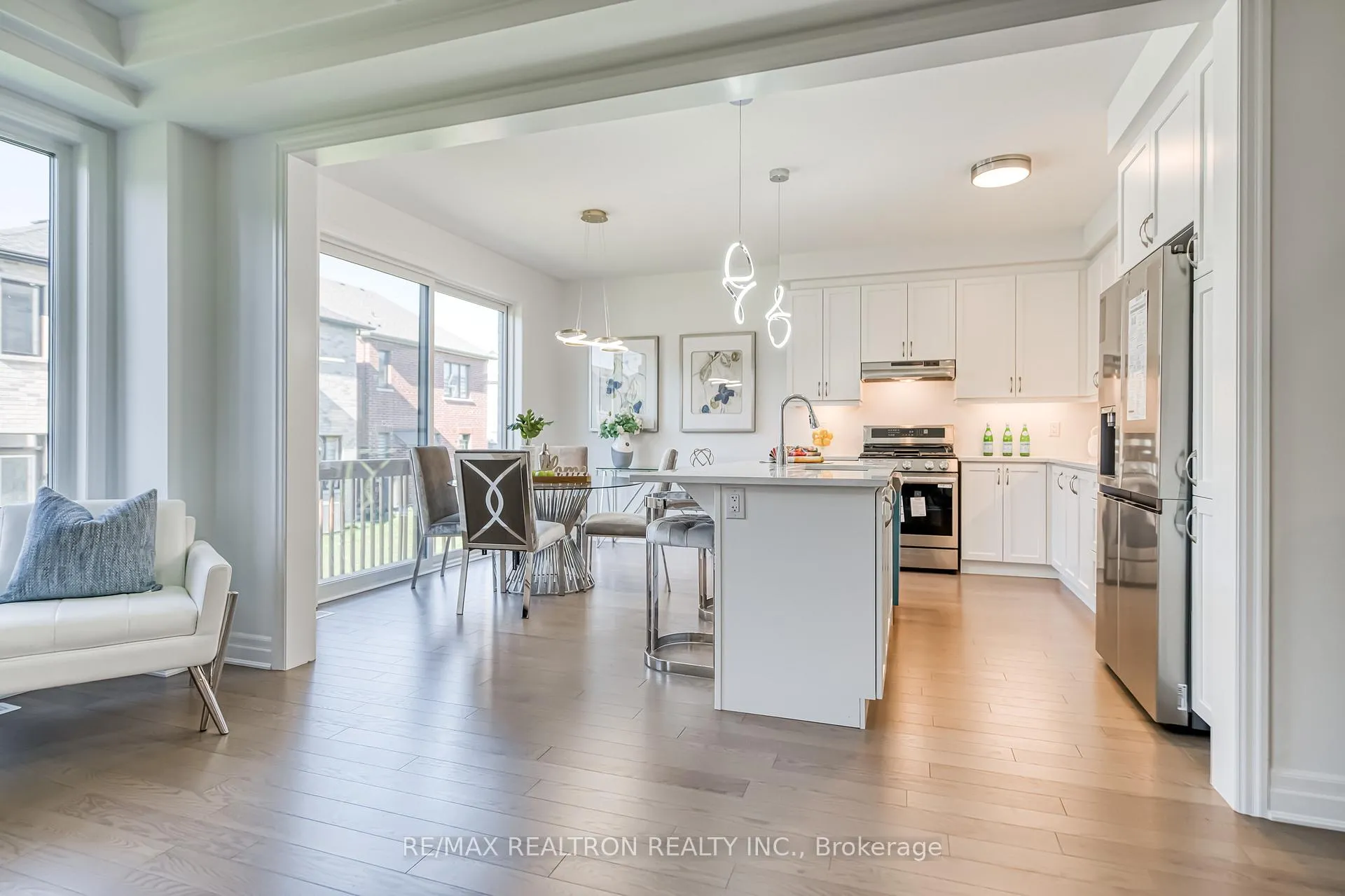 Photo 19 of 63 Greenridge Crescent, Markham, Victoria Square — HOMEH