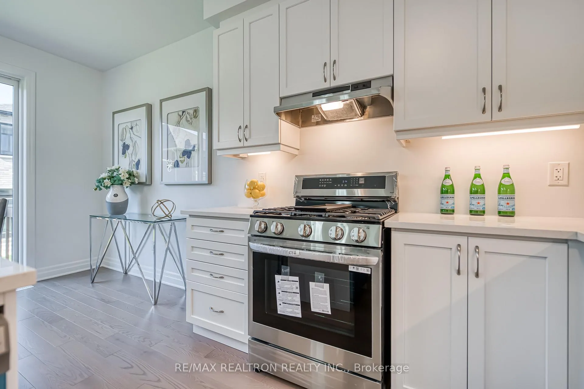 Photo 28 of 63 Greenridge Crescent, Markham, Victoria Square — HOMEH