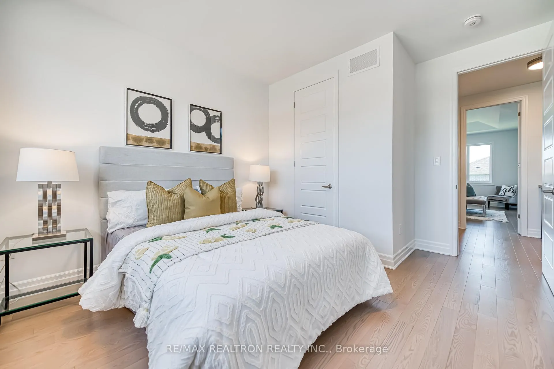 Photo 41 of 63 Greenridge Crescent, Markham, Victoria Square — HOMEH